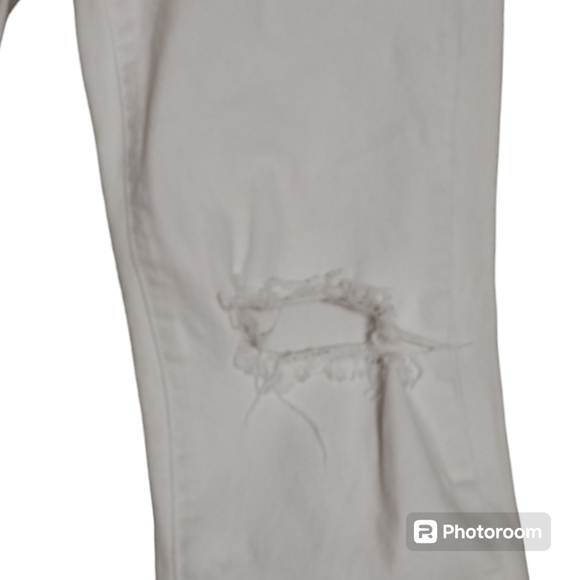 Driftwood Distressed 5 Pockets Skinny Ankle Jeans - Picture 2 of 9